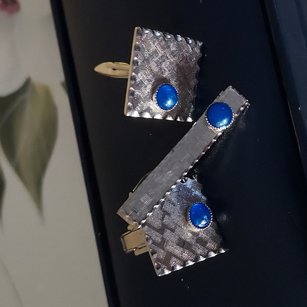 Vintage Silvertone cuff links and tie clasp